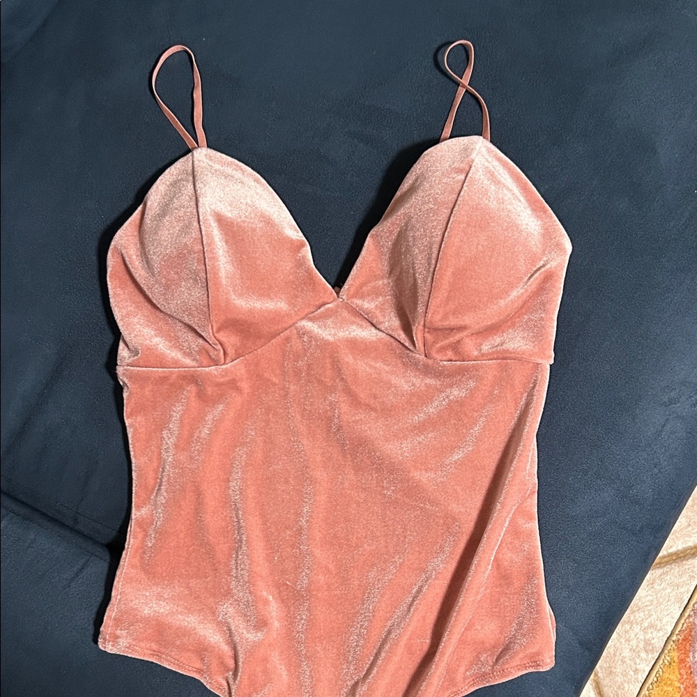 Velvet Spaghetti Strap Bodysuit in Pink